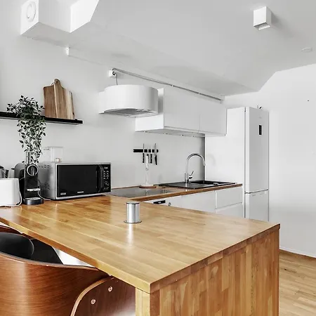 Prime Location Gem In The Heart Of