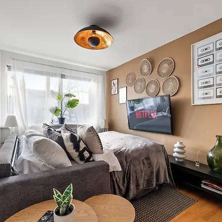 Apartment Prime Location Gem In The Heart Of